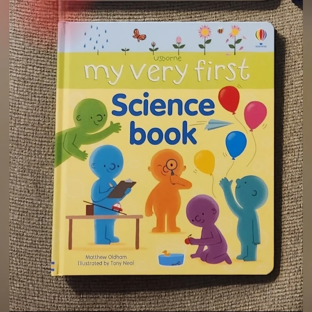 🌸 3/$25 🌸 My Very First Science Book - Picture 1 of 5